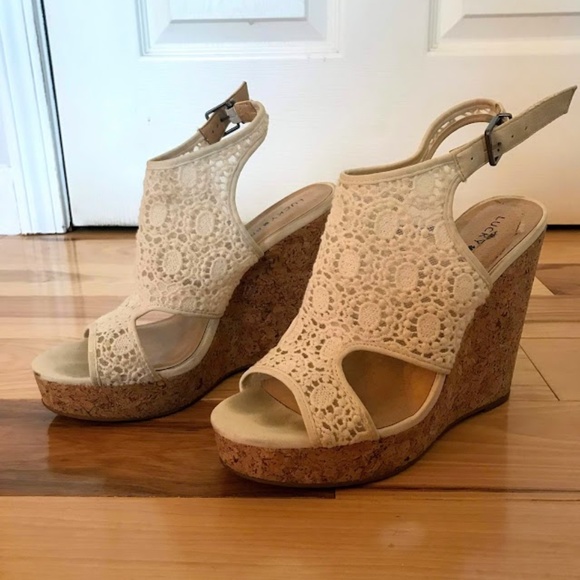 Lucky Brand open toed wedges - Picture 2 of 3